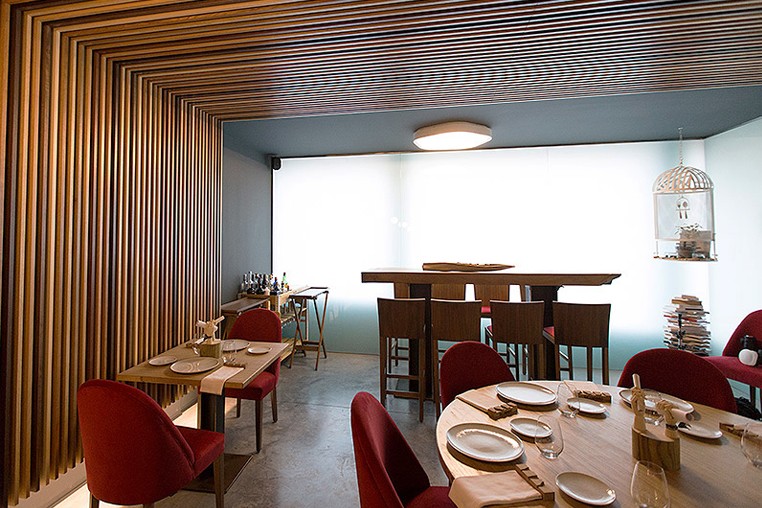 SILLAS TAPIZADAS MODERNAS HOSTELERIA